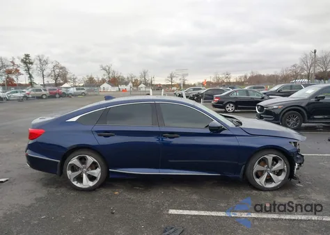 2018 Honda Accord Touring z USA, uszkodzony, nr VIN 1HGCV1F97JA029065